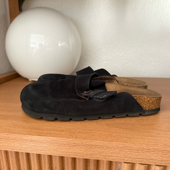 Alohas Black Suede Clogs Size 38 (US 7) - Picture 4 of 10